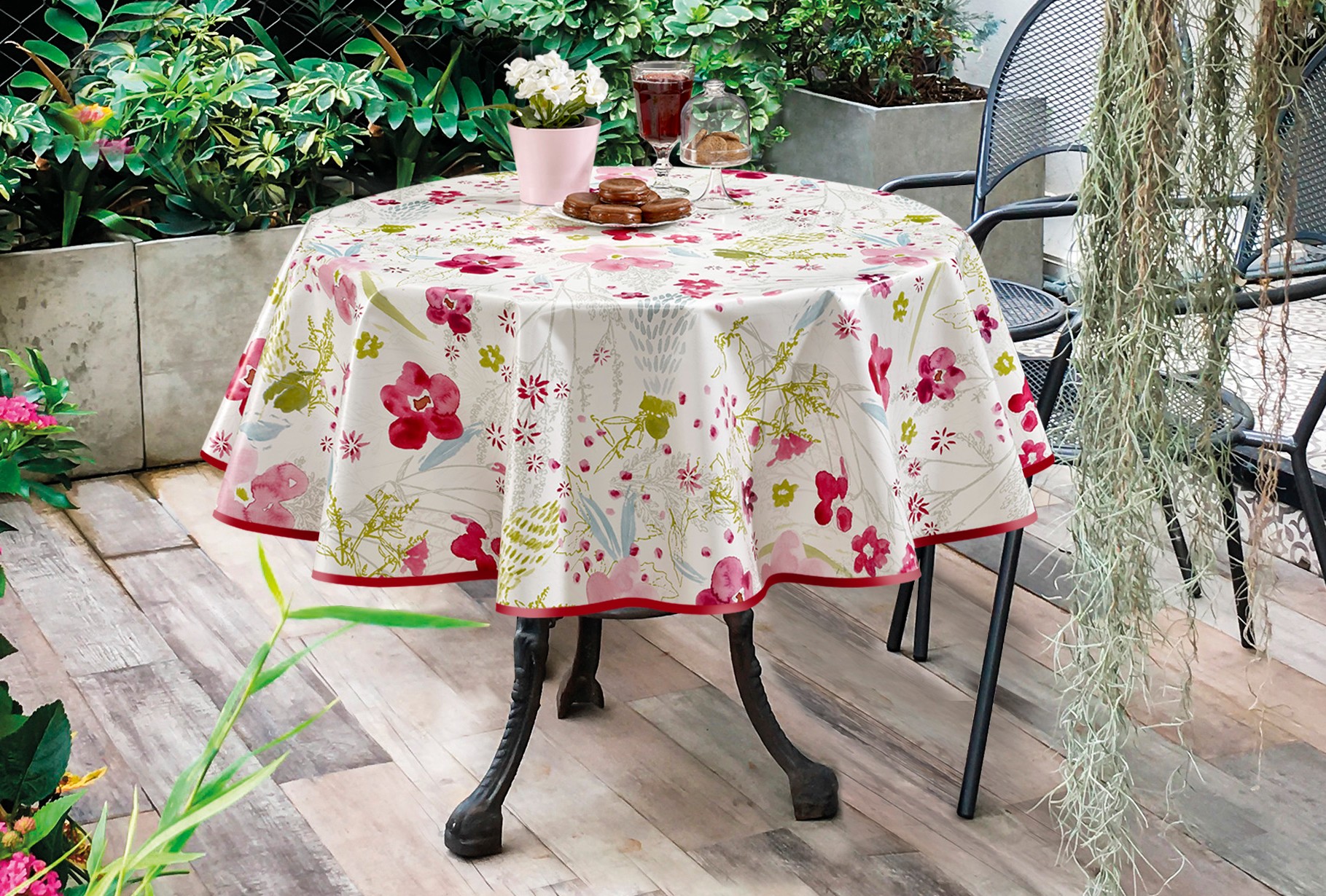 cicek-desenli-botanik-temali-pvc-masa-ortusu-beyaz-pembe-yesil-bahce-teras-mutfak.jpg